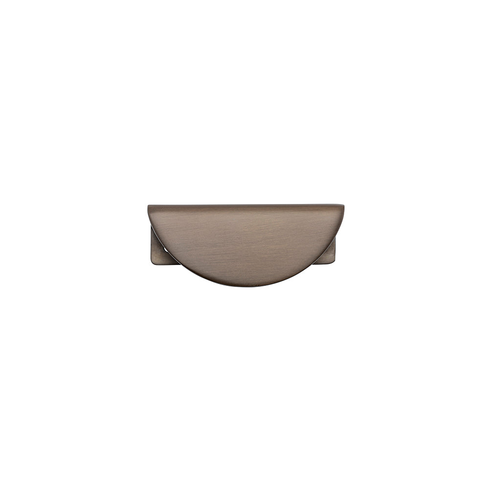 
                      
                        Osaka Lip Drawer Pull
                      
                    