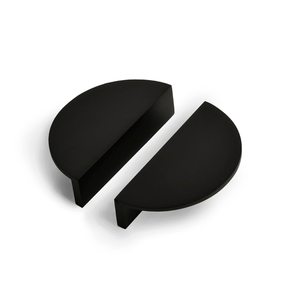 
                      
                        Arc Black Solid Brass Pull Handle - L
                      
                    