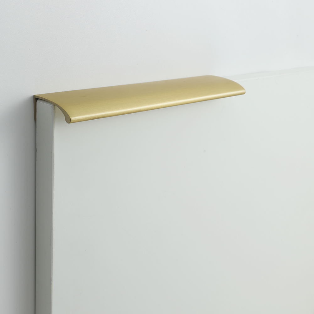 Deluge pull solid Brushed brass handle