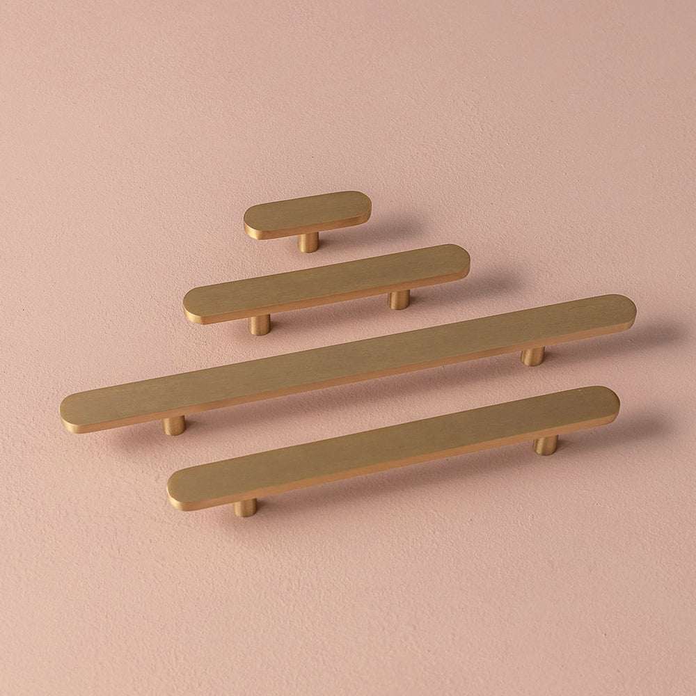 
            
                Load image into Gallery viewer, Eclair Tiny Solid Brass Pull Handle
            
        