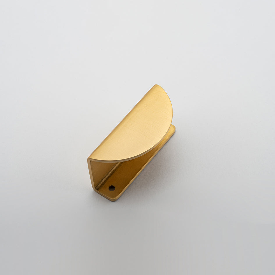 
                      
                        Osaka Lip Drawer Pull
                      
                    