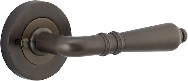 
                      
                        Sarlat Lever Rose
                      
                    